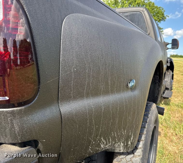 image for item EJ4814 2007 Ford F650 Crew Cab pickup truck