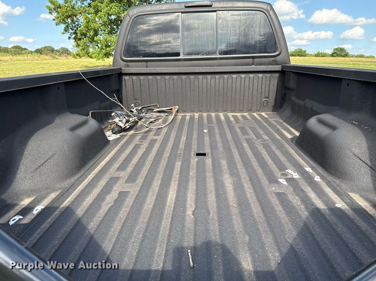 image for item EJ4814 2007 Ford F650 Crew Cab pickup truck