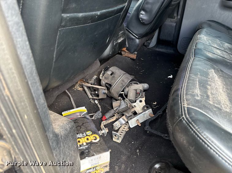 image for item EJ4814 2007 Ford F650 Crew Cab pickup truck