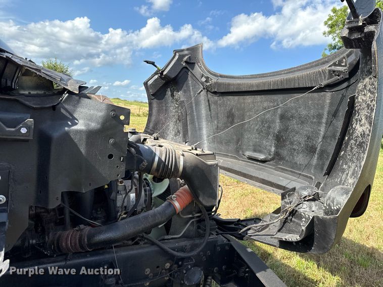 image for item EJ4814 2007 Ford F650 Crew Cab pickup truck