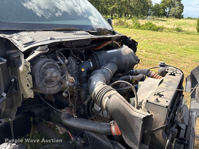 image for item EJ4814 2007 Ford F650 Crew Cab pickup truck