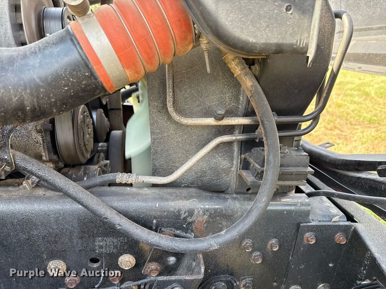 image for item EJ4814 2007 Ford F650 Crew Cab pickup truck