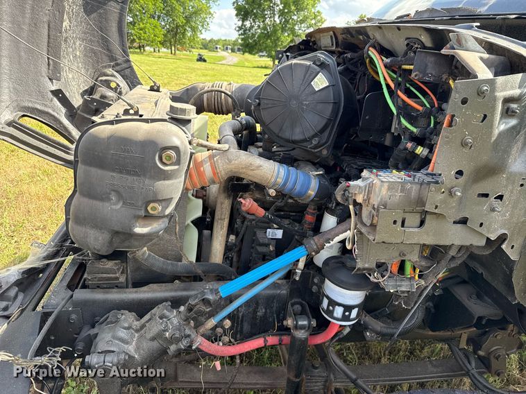 image for item EJ4814 2007 Ford F650 Crew Cab pickup truck