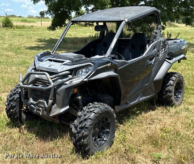 image for item EJ4817 2023 Can-Am Commander XT utility vehicle
