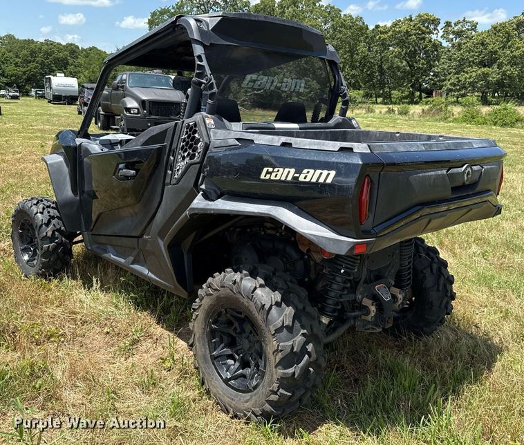 image for item EJ4817 2023 Can-Am Commander XT utility vehicle