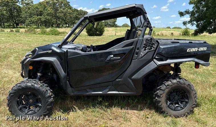 image for item EJ4817 2023 Can-Am Commander XT utility vehicle