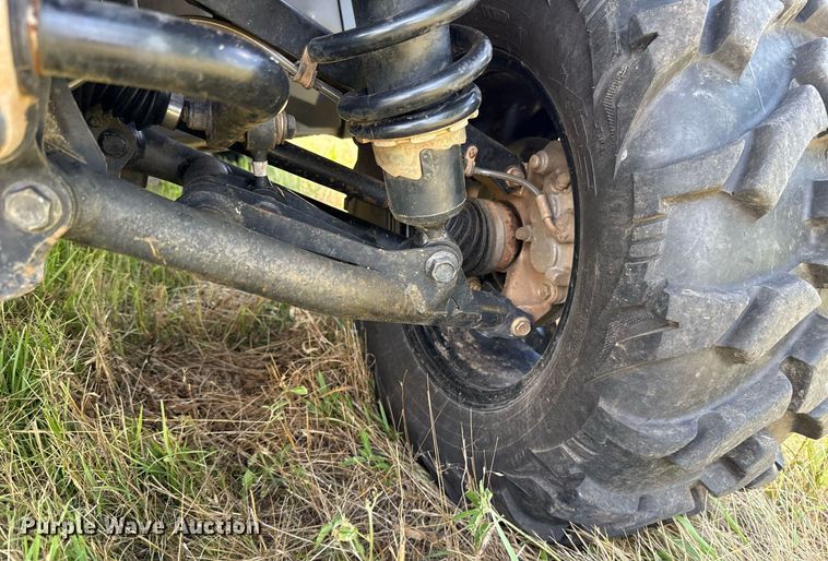 image for item EJ4817 2023 Can-Am Commander XT utility vehicle