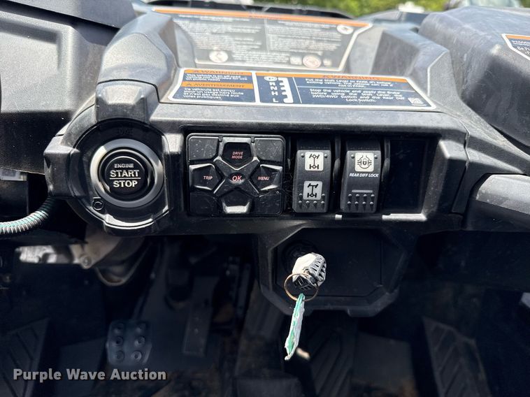 image for item EJ4817 2023 Can-Am Commander XT utility vehicle