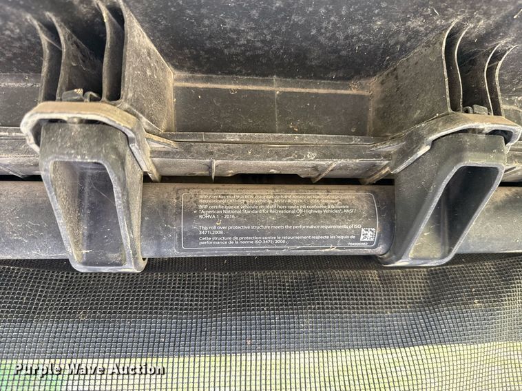 image for item EJ4817 2023 Can-Am Commander XT utility vehicle