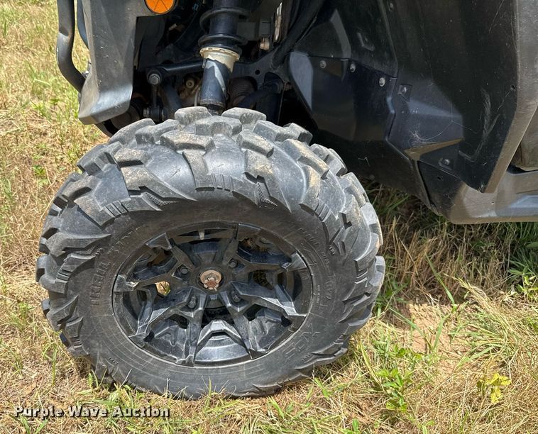 image for item EJ4817 2023 Can-Am Commander XT utility vehicle