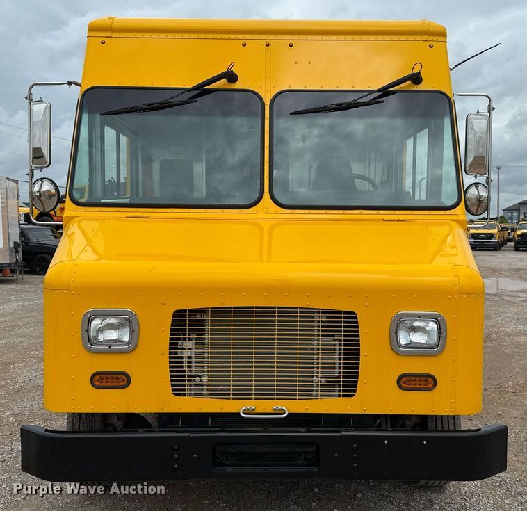 image for item EJ4823 2021 Ford F59 delivery truck