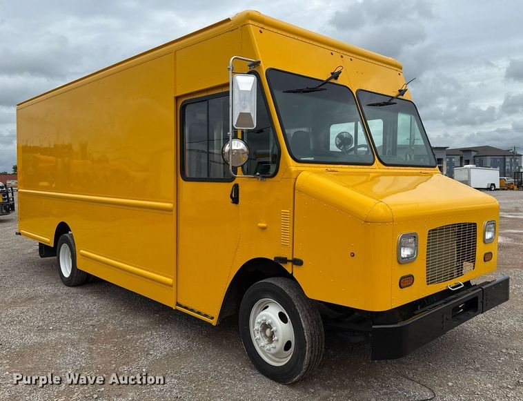 image for item EJ4823 2021 Ford F59 delivery truck