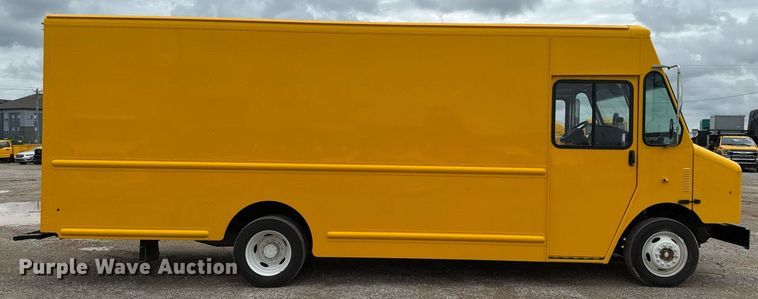 image for item EJ4823 2021 Ford F59 delivery truck