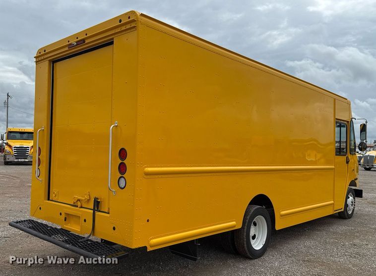 image for item EJ4823 2021 Ford F59 delivery truck