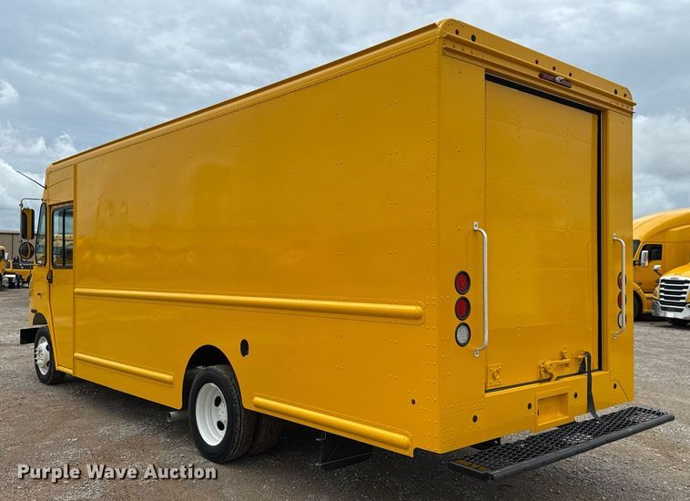 image for item EJ4823 2021 Ford F59 delivery truck