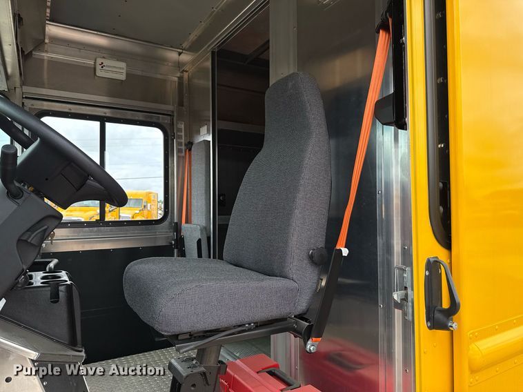 image for item EJ4823 2021 Ford F59 delivery truck