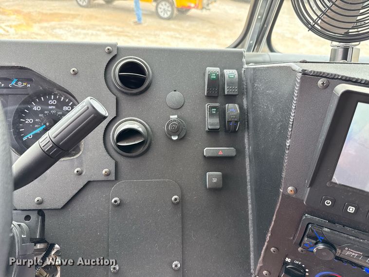 image for item EJ4823 2021 Ford F59 delivery truck