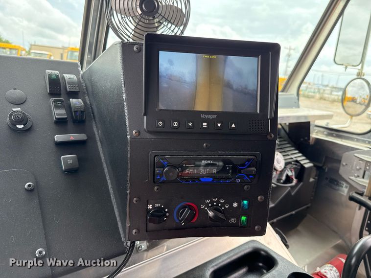 image for item EJ4823 2021 Ford F59 delivery truck