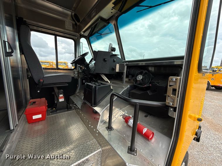 image for item EJ4823 2021 Ford F59 delivery truck