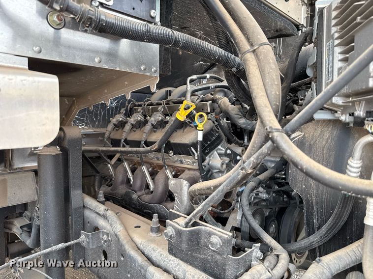 image for item EJ4823 2021 Ford F59 delivery truck