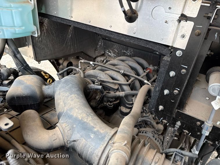 image for item EJ4823 2021 Ford F59 delivery truck