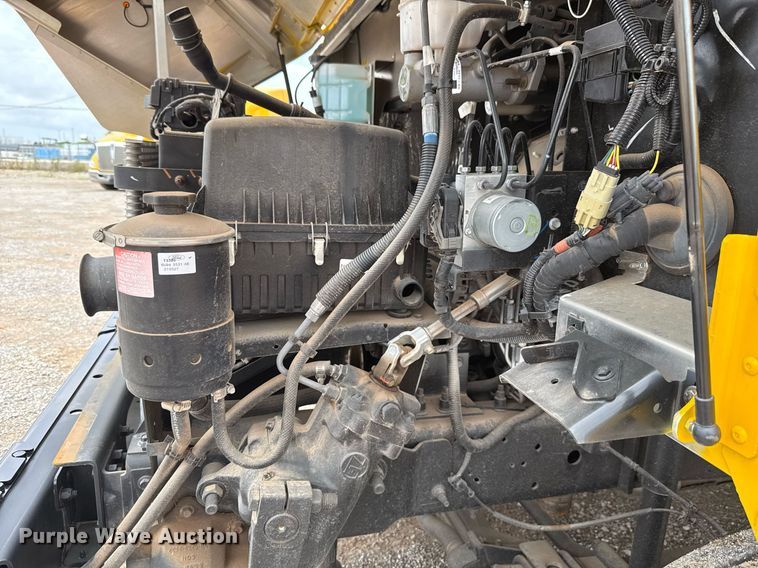 image for item EJ4823 2021 Ford F59 delivery truck