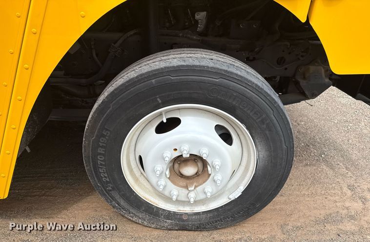 image for item EJ4823 2021 Ford F59 delivery truck