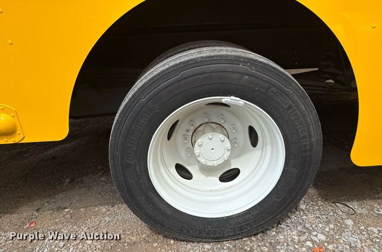 image for item EJ4823 2021 Ford F59 delivery truck