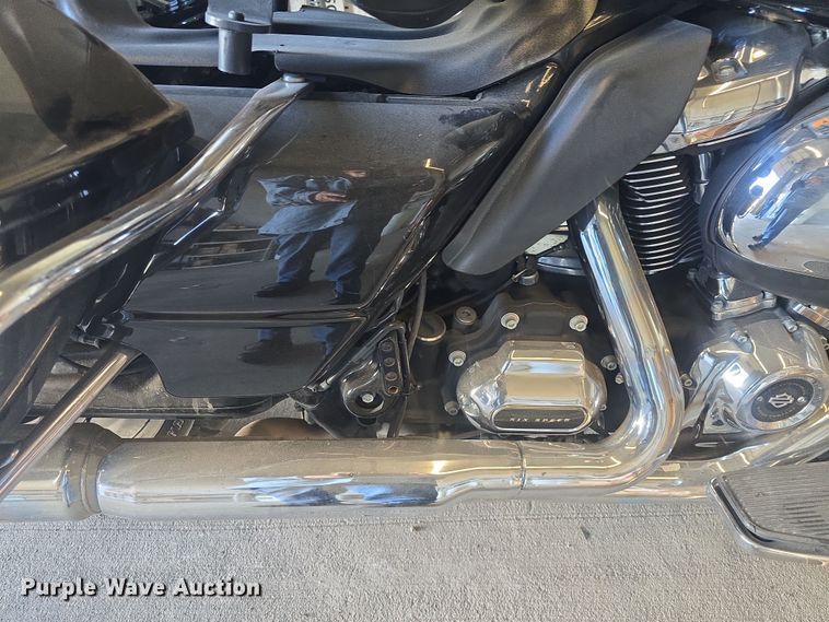 image for item EK5136 2017 Harley-Davidson Police Electra Glide motorcycle