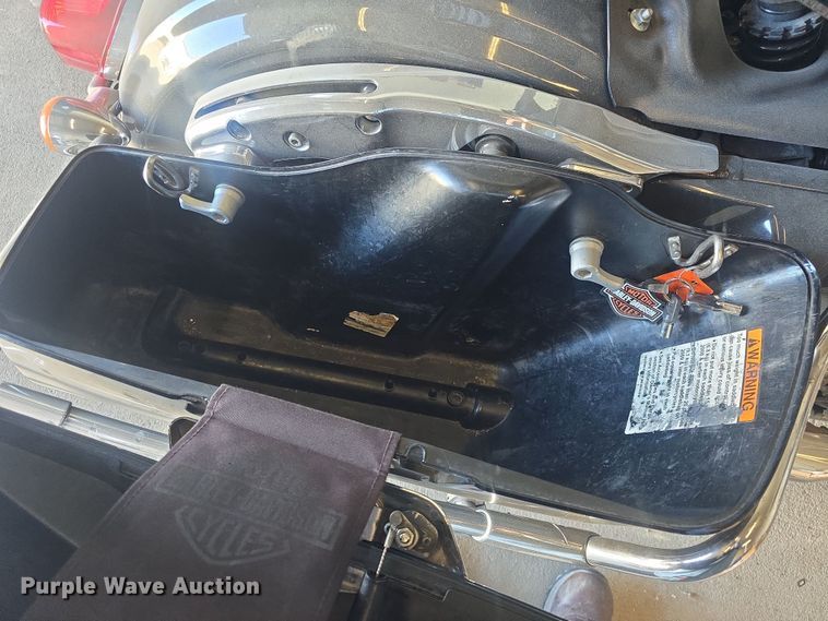 image for item EK5136 2017 Harley-Davidson Police Electra Glide motorcycle