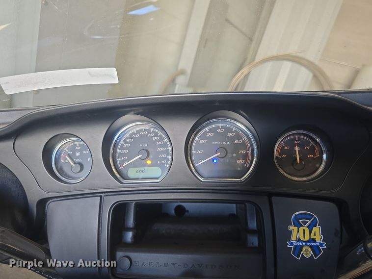 image for item EK5136 2017 Harley-Davidson Police Electra Glide motorcycle