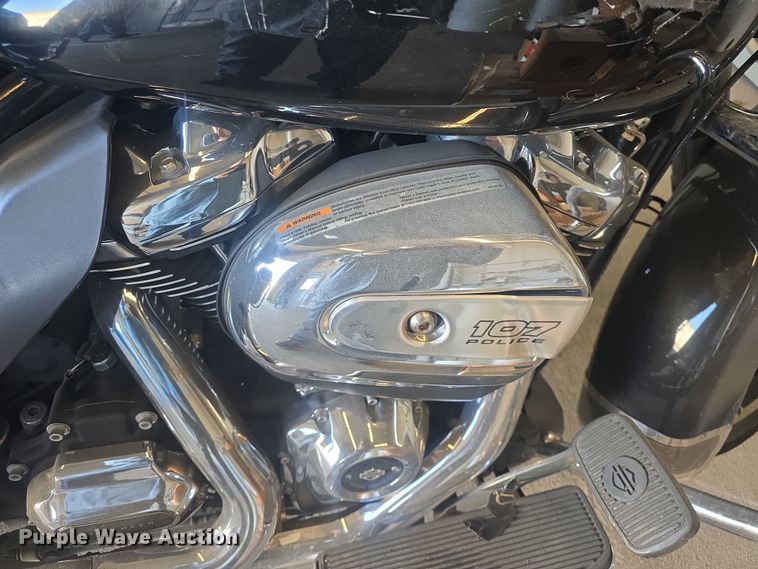 image for item EK5136 2017 Harley-Davidson Police Electra Glide motorcycle