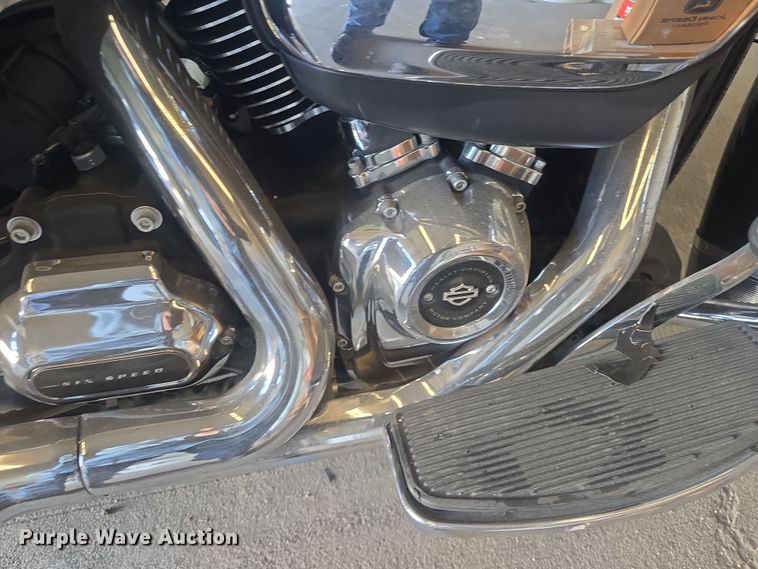 image for item EK5136 2017 Harley-Davidson Police Electra Glide motorcycle