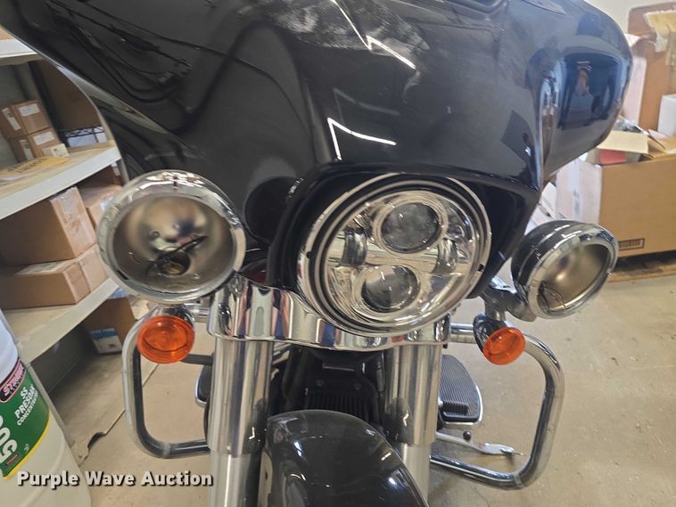 image for item EK5325 2021 Harley-Davidson Police Electra Glide motorcycle