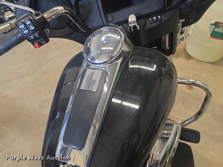 image for item EK5325 2021 Harley-Davidson Police Electra Glide motorcycle