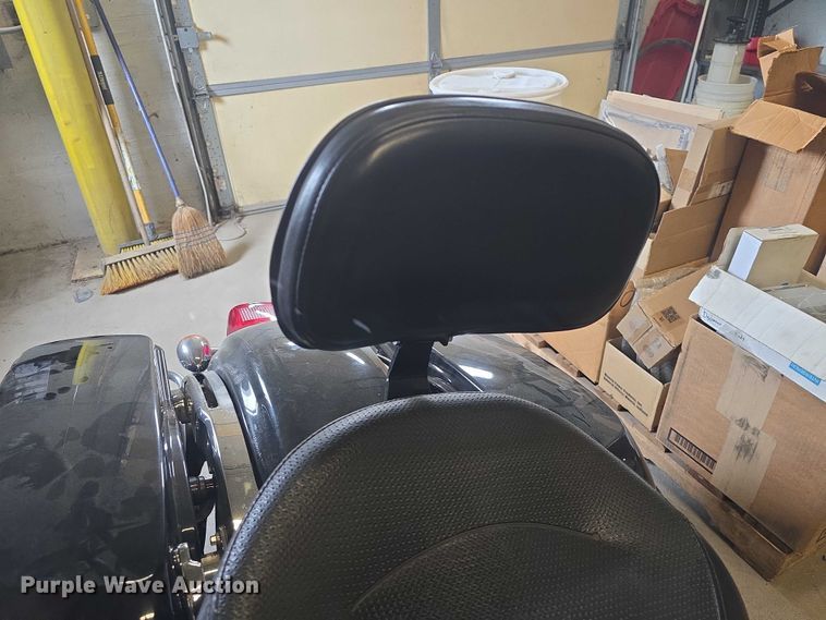 image for item EK5325 2021 Harley-Davidson Police Electra Glide motorcycle