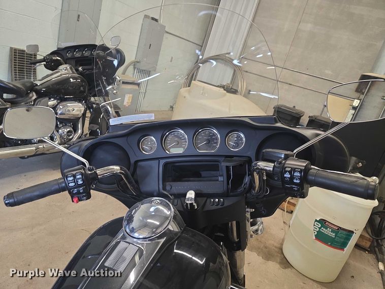 image for item EK5325 2021 Harley-Davidson Police Electra Glide motorcycle