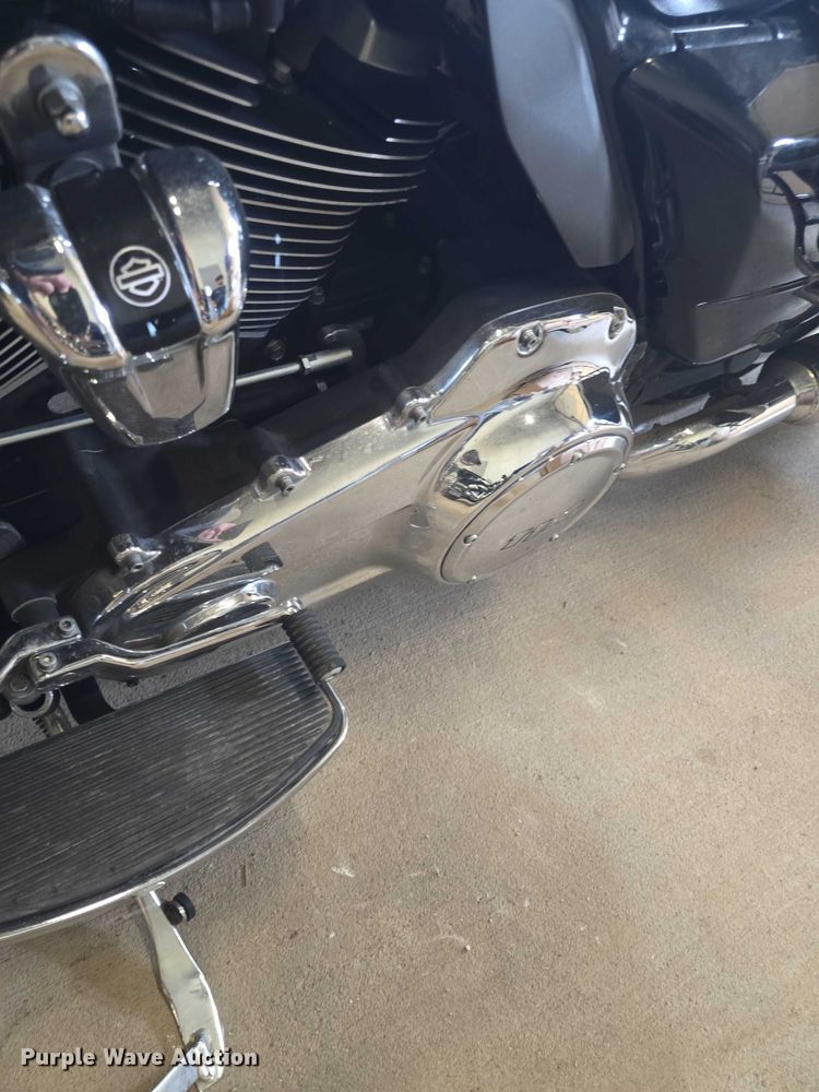 image for item EK5325 2021 Harley-Davidson Police Electra Glide motorcycle