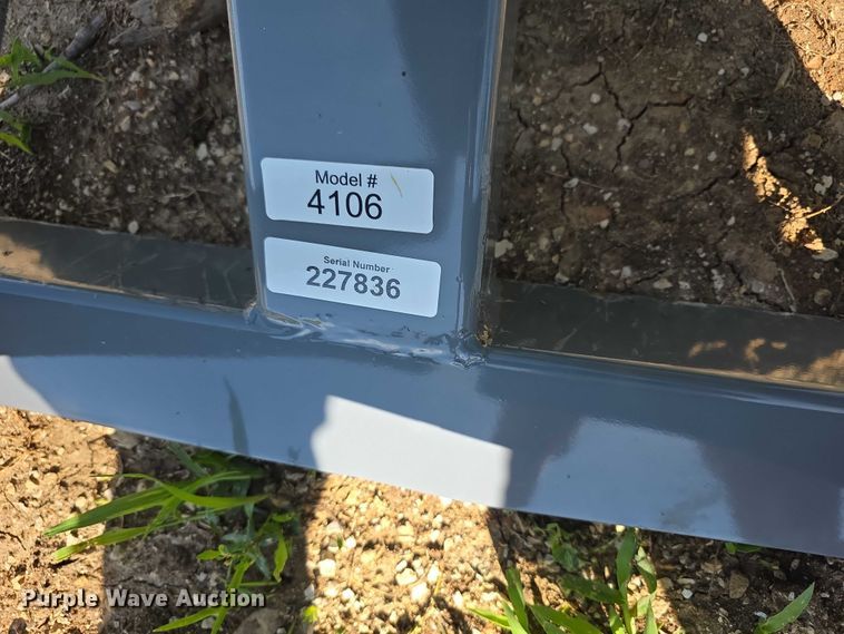 image for item EK5400 Brush Chief 4106  three point blade