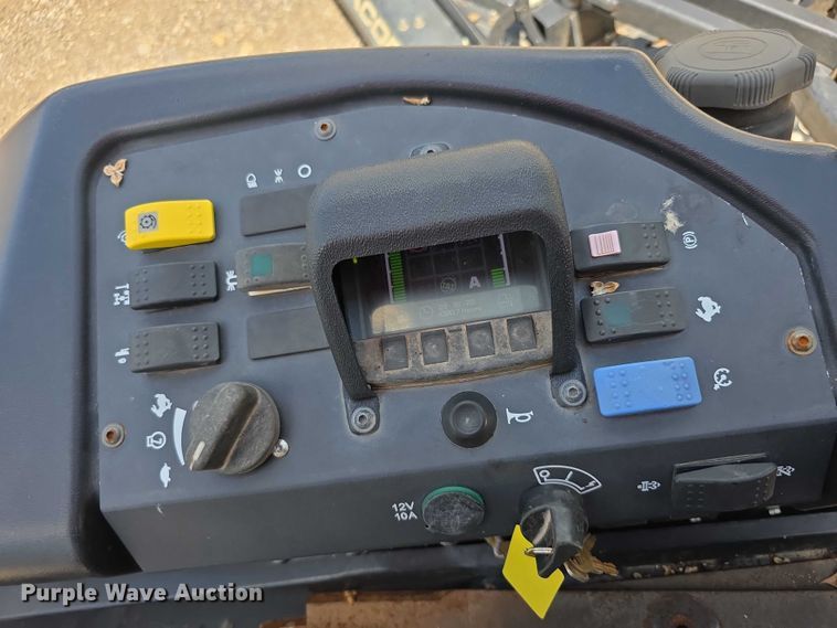 image for item EK5422 2019 Jacobsen HR800 ZTR lawn mower