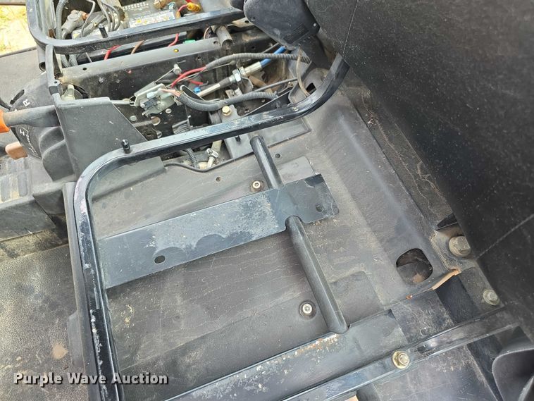 image for item EK5448 2012 John Deere 825i XUV utility vehicle