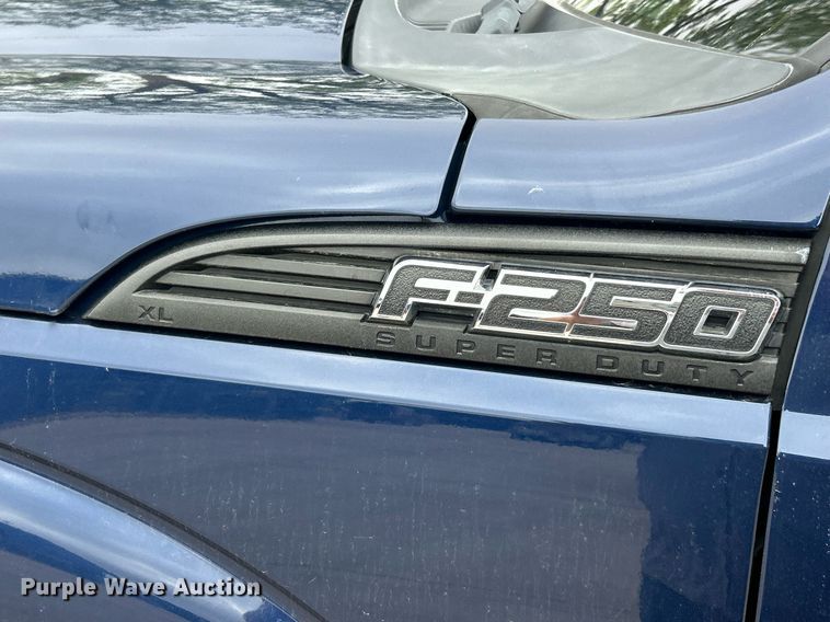 image for item EK8080 2012 Ford F250 Super Duty XL pickup truck