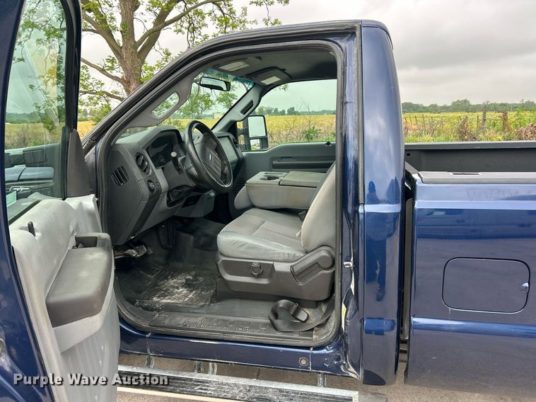 image for item EK8080 2012 Ford F250 Super Duty XL pickup truck