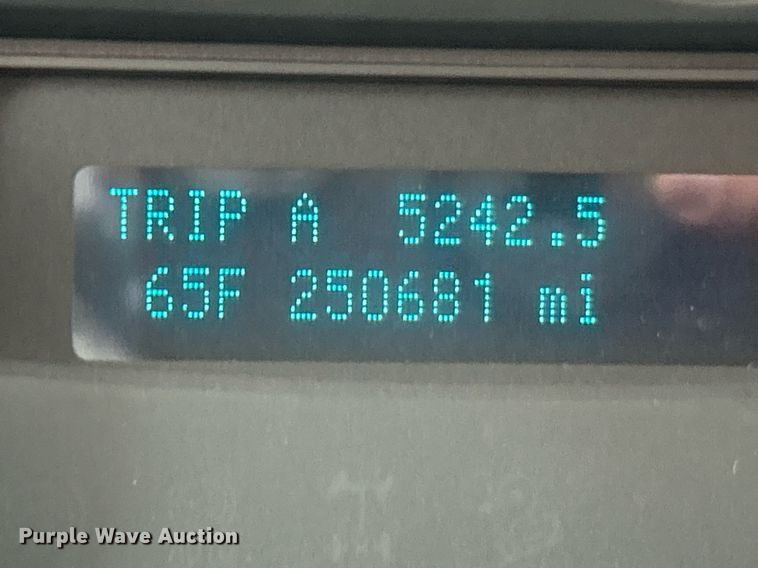 image for item EK8080 2012 Ford F250 Super Duty XL pickup truck