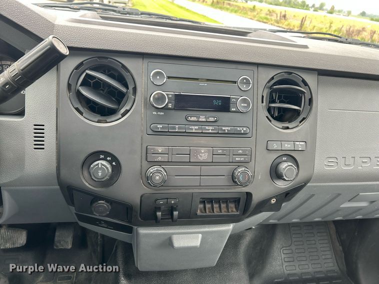 image for item EK8080 2012 Ford F250 Super Duty XL pickup truck