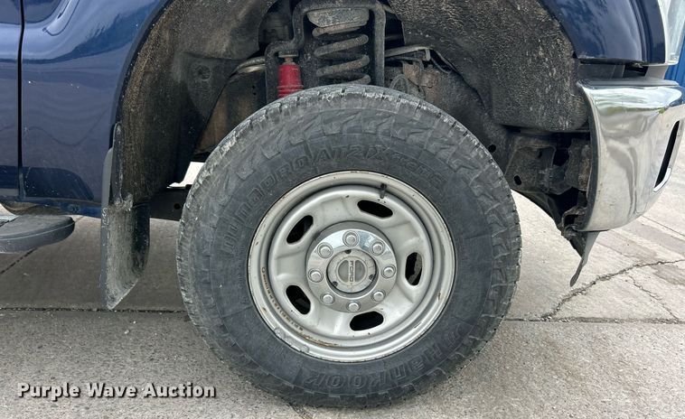 image for item EK8080 2012 Ford F250 Super Duty XL pickup truck