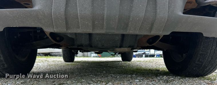 image for item EK8190 2004 Chevrolet Suburban Z71 SUV