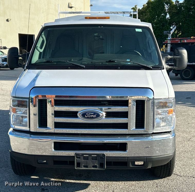 image for item EK8257 2018 Ford E350 Super Duty utility van