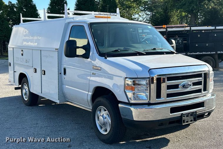 image for item EK8257 2018 Ford E350 Super Duty utility van