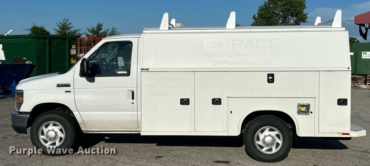 image for item EK8257 2018 Ford E350 Super Duty utility van